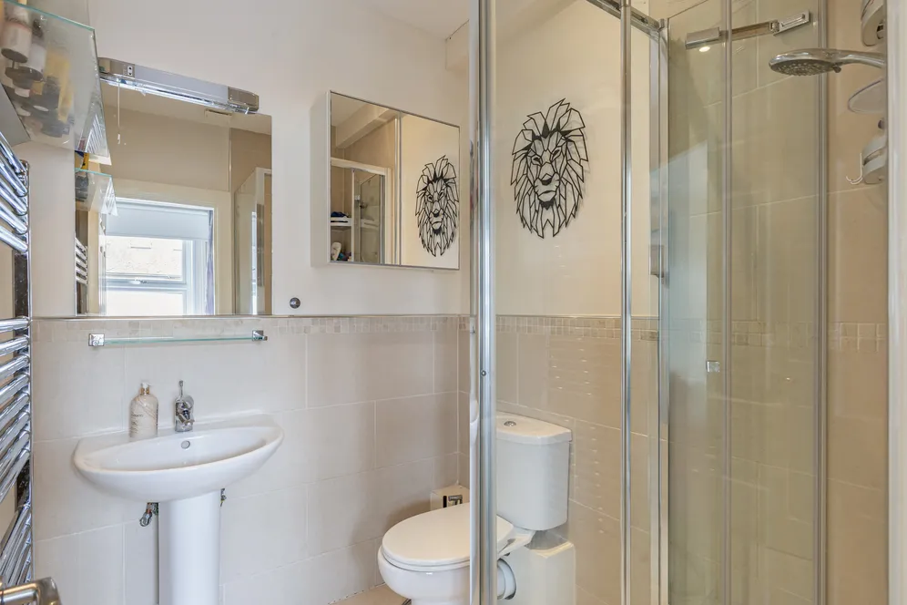 Berrymede Road, London, W4 photo 19