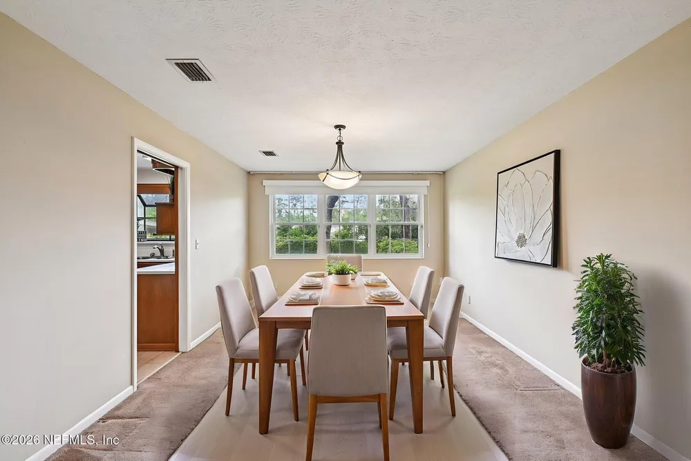 8507 Synhoff Dr, Jacksonville, FL 32216-5347
