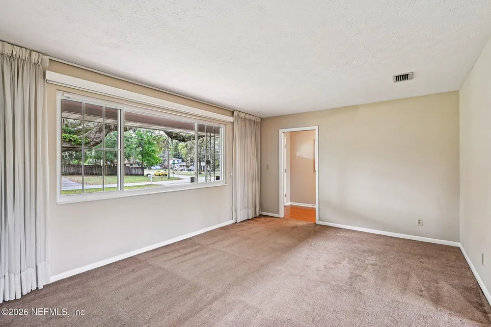 8507 Synhoff Dr, Jacksonville, FL 32216-5347