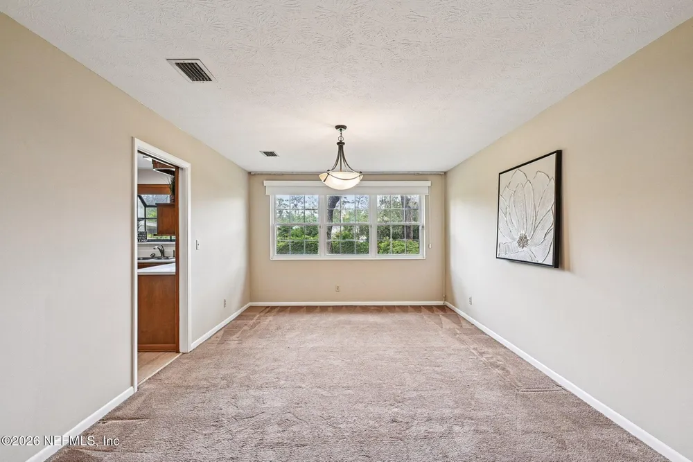 8507 Synhoff Dr, Jacksonville, FL 32216-5347