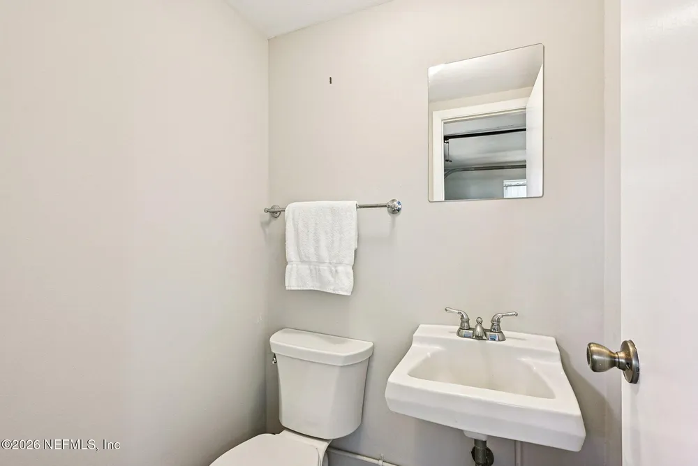 8507 Synhoff Dr, Jacksonville, FL 32216-5347