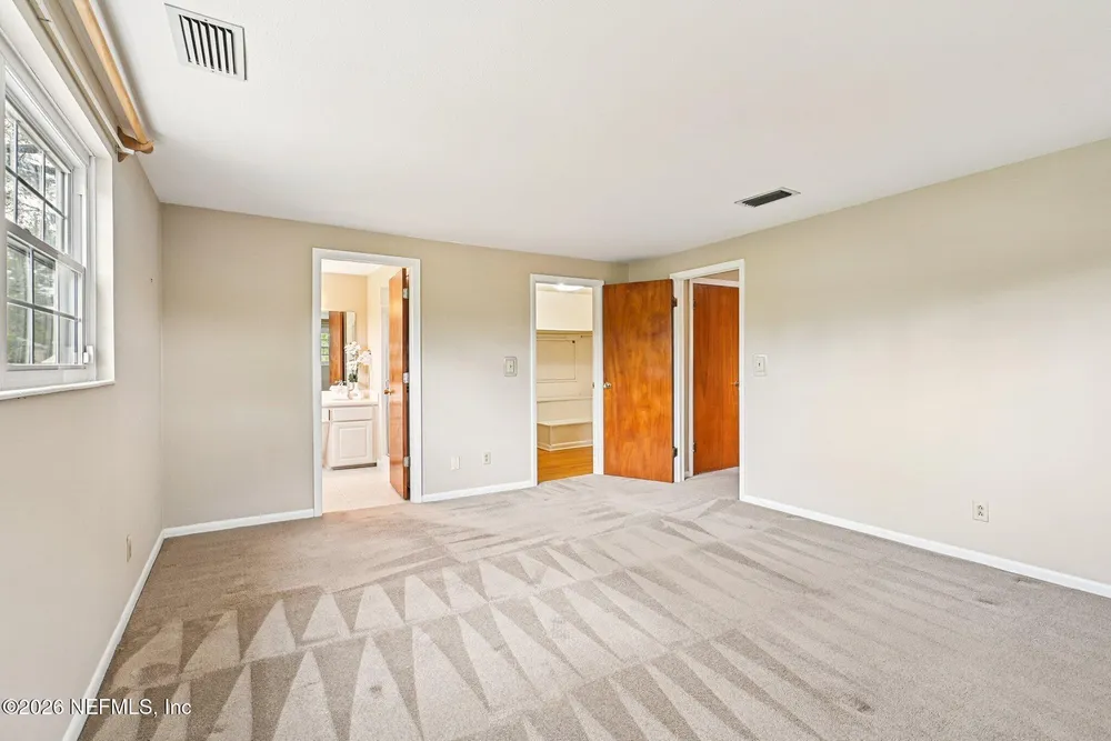 8507 Synhoff Dr, Jacksonville, FL 32216-5347