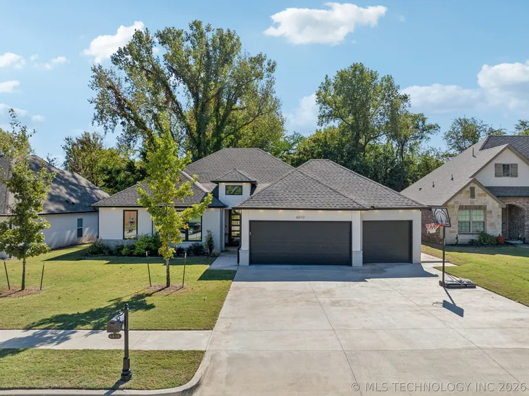 6610 E 119 St S, Bixby, OK 74008
