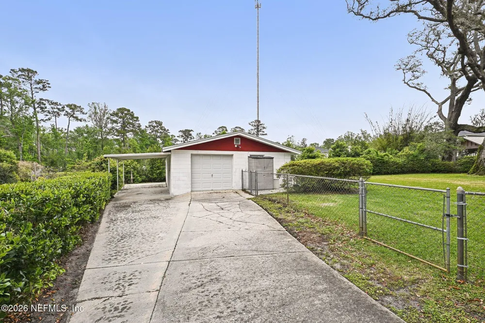 8507 Synhoff Dr, Jacksonville, FL 32216-5347