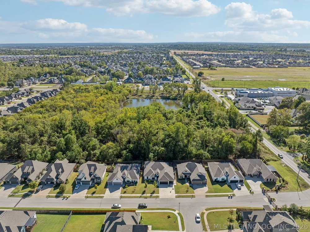 6610 E 119 St S, Bixby, OK 74008