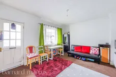 Drummond Gardens, Epsom
