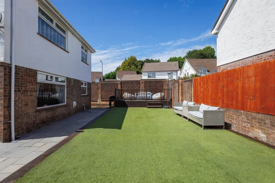 Property photo 28