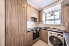 Albion Avenue London SW8 photo 3