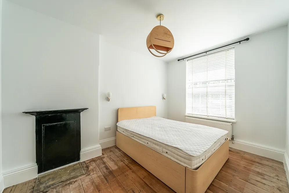 Albion Avenue London SW8 photo 4