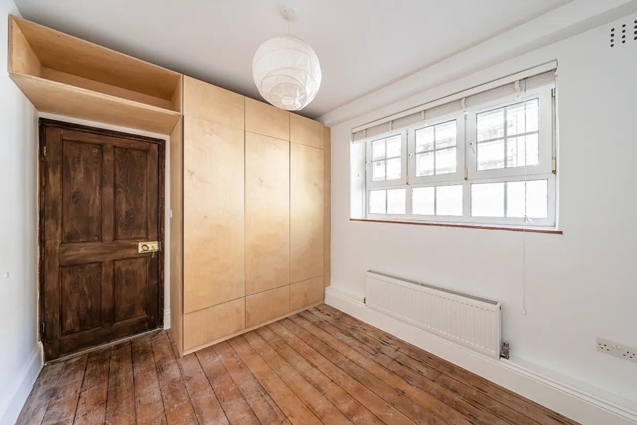 Albion Avenue London SW8 photo 5