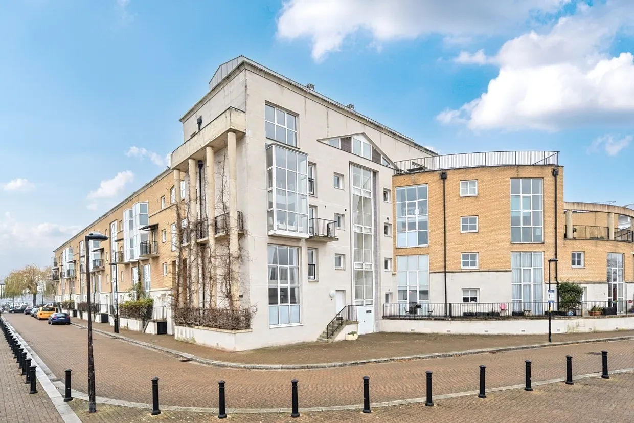 Queen of Denmark Court, Rotherhithe, SE16 photo 10