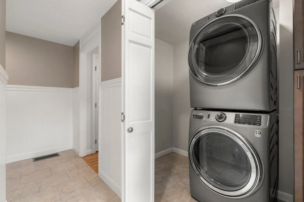 147 Curtis Mill Ln, Hanover, MA 02339