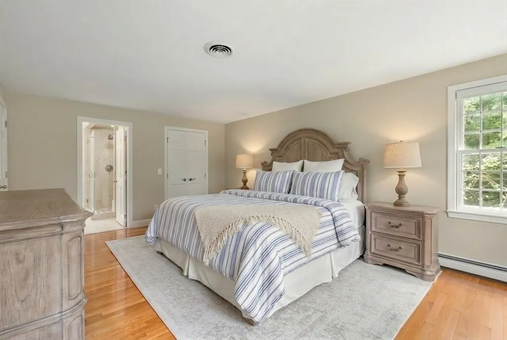 147 Curtis Mill Ln, Hanover, MA 02339