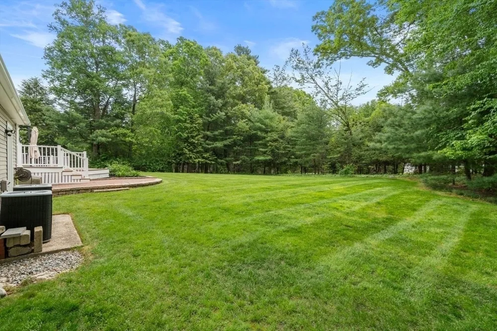 147 Curtis Mill Ln, Hanover, MA 02339
