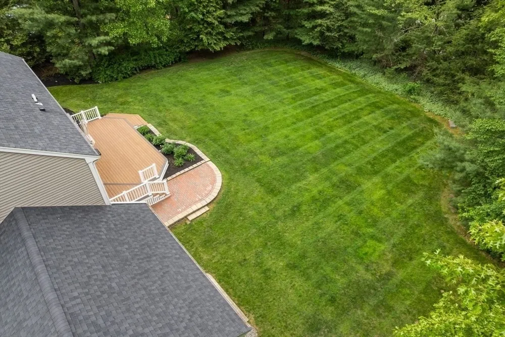 147 Curtis Mill Ln, Hanover, MA 02339