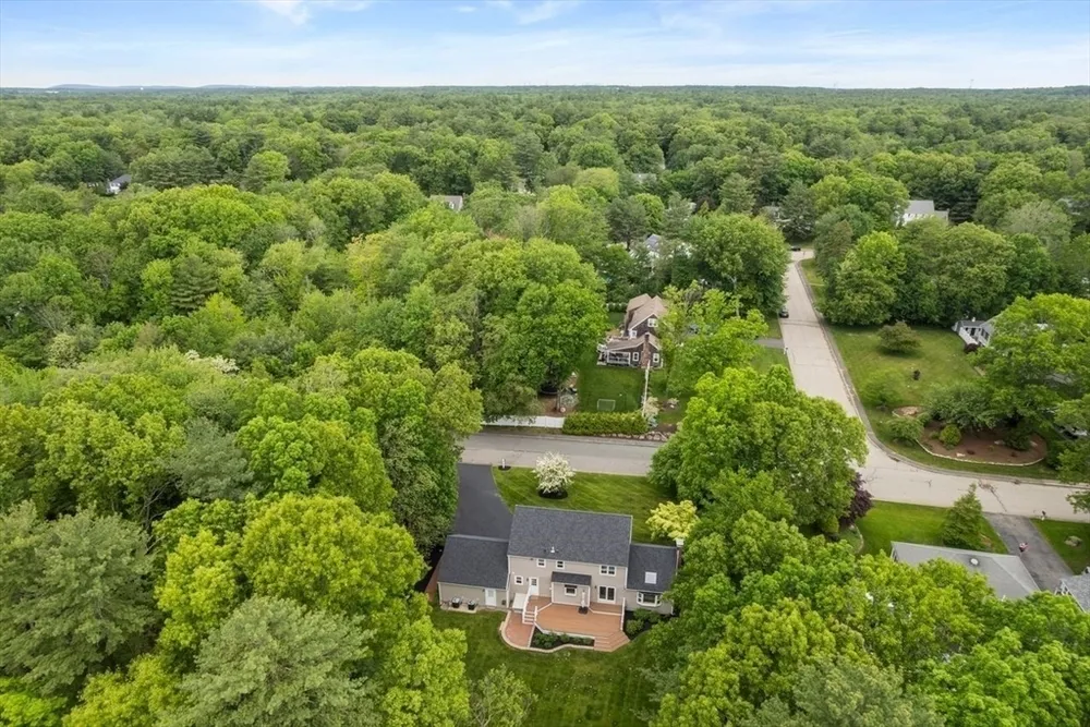 147 Curtis Mill Ln, Hanover, MA 02339