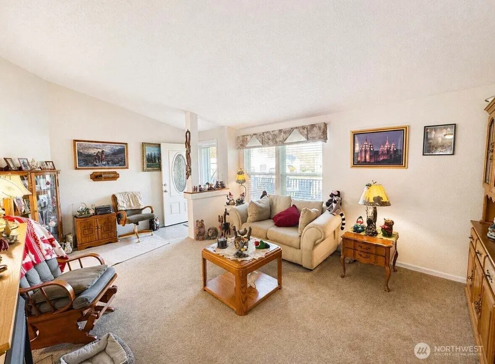 1408 Elm St, Oroville, WA 98844-9512