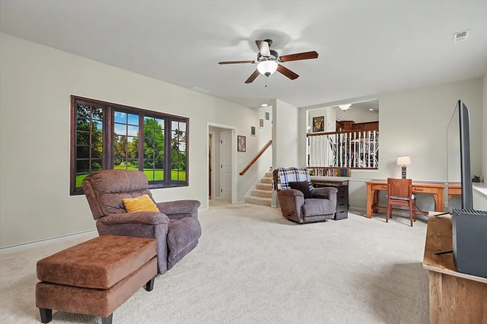 1408 Farley Ln, Champaign, IL 61822