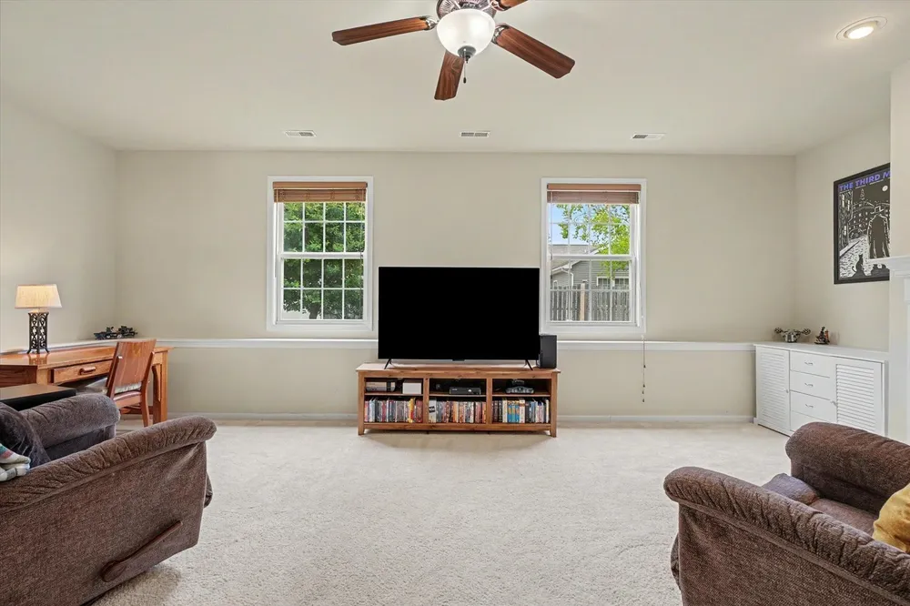1408 Farley Ln, Champaign, IL 61822
