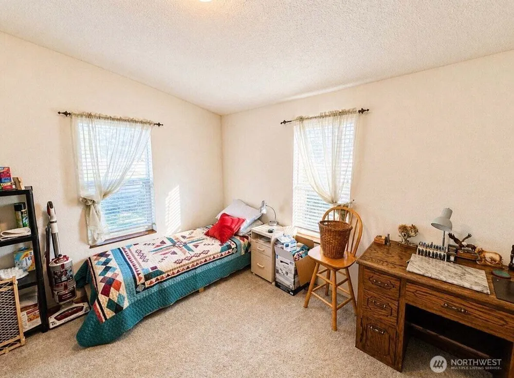 1408 Elm St, Oroville, WA 98844-9512