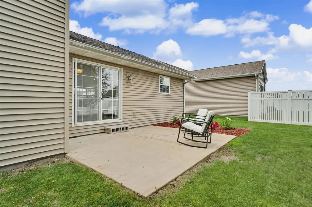1408 Farley Ln, Champaign, IL 61822