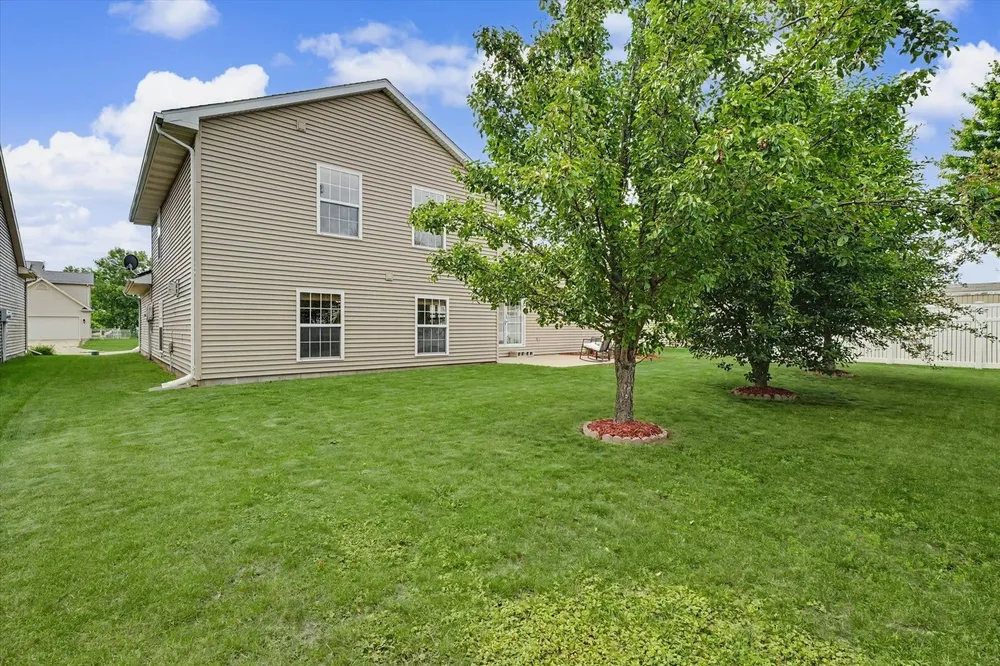 1408 Farley Ln, Champaign, IL 61822