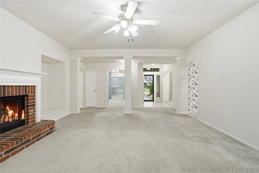 409 N Firewood Avenue, Broken Arrow, OK 74012