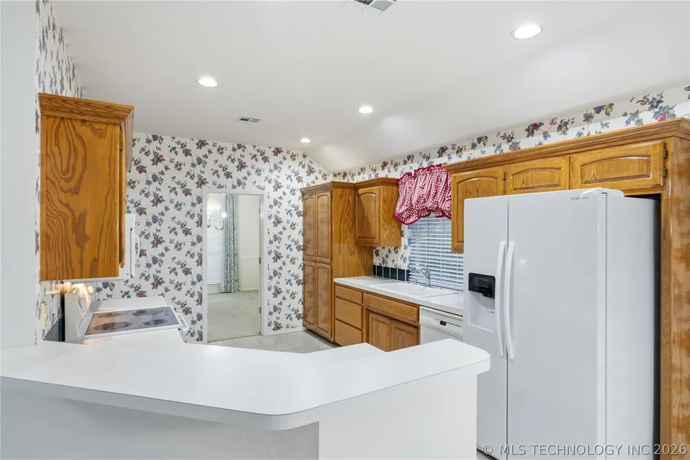 409 N Firewood Avenue, Broken Arrow, OK 74012
