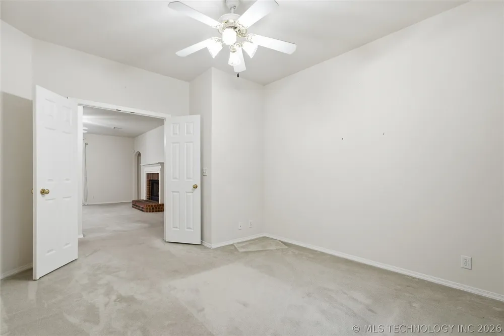 409 N Firewood Avenue, Broken Arrow, OK 74012