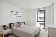 Lighterman Point, E14 photo 5