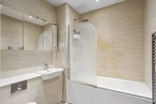 Lighterman Point, E14 photo 6