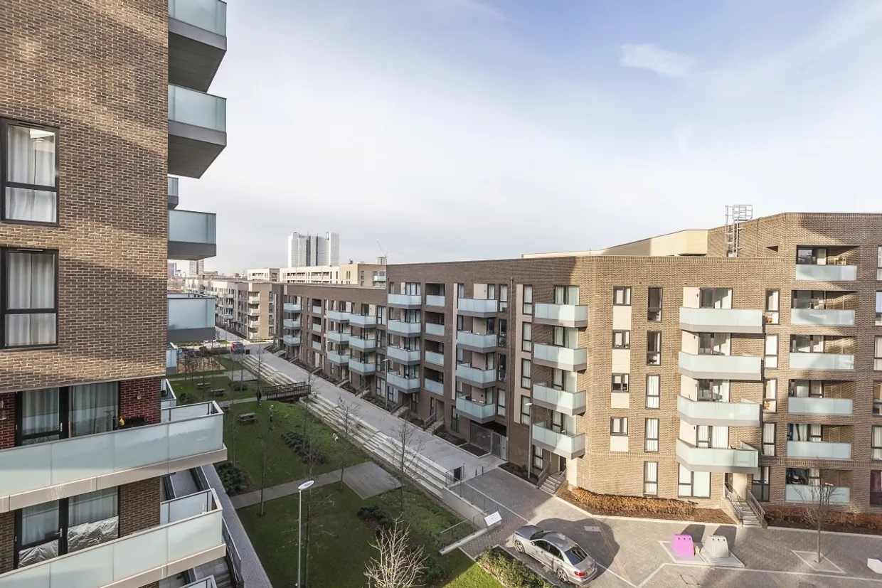 Lighterman Point, E14 photo 15