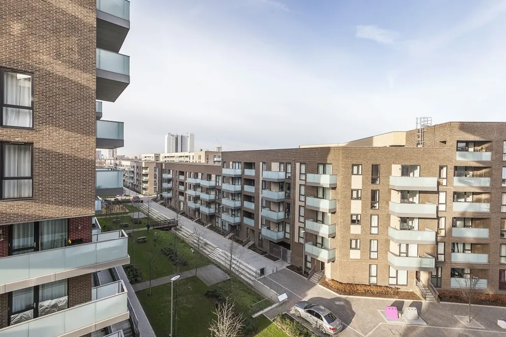 Lighterman Point, E14 photo 15