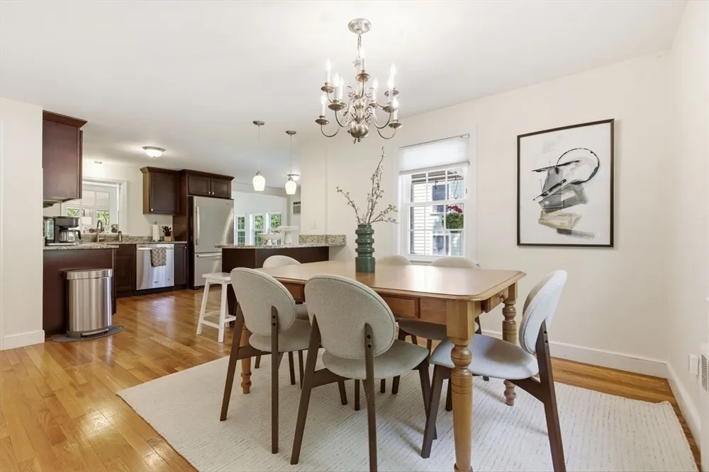 490 Main St, Lynnfield, MA 01940