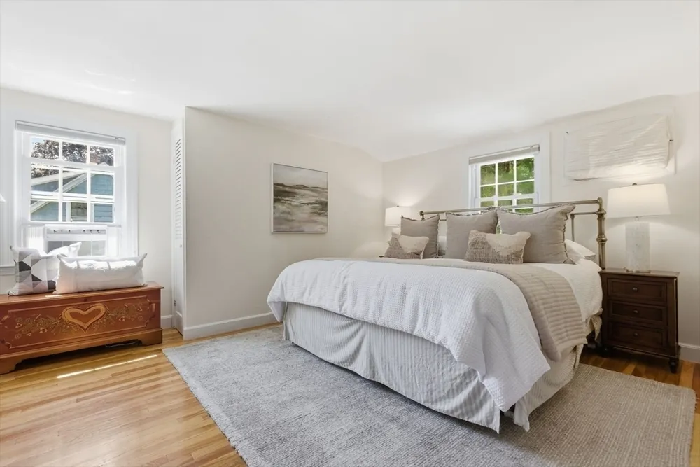 490 Main St, Lynnfield, MA 01940