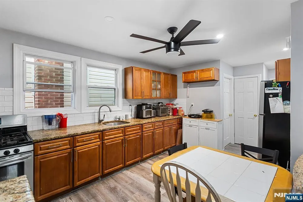 140 Nagle St, Paterson, NJ 07501