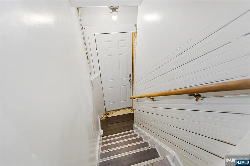 140 Nagle St, Paterson, NJ 07501
