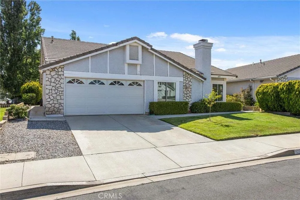 10715 CHERRY HILLS DR, Cherry Valley, CA 92223
