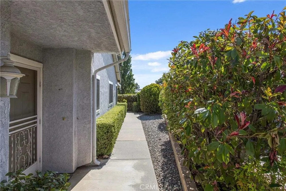 10715 CHERRY HILLS DR, Cherry Valley, CA 92223