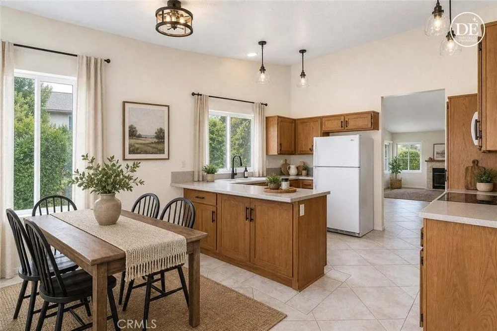 10715 CHERRY HILLS DR, Cherry Valley, CA 92223