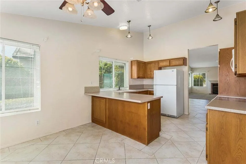 10715 CHERRY HILLS DR, Cherry Valley, CA 92223