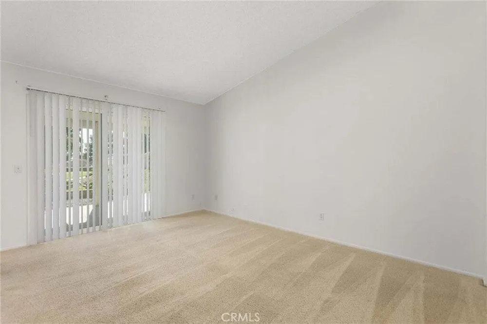 10715 CHERRY HILLS DR, Cherry Valley, CA 92223