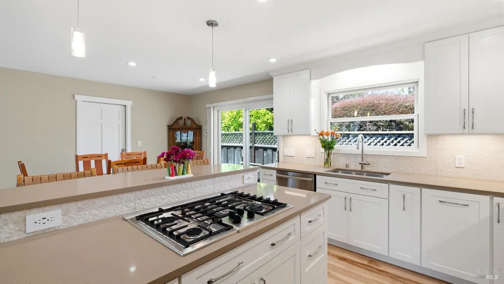 710 Tamalpais Ave, Novato, CA 94947
