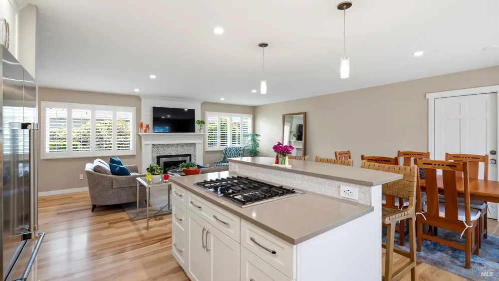 710 Tamalpais Ave, Novato, CA 94947