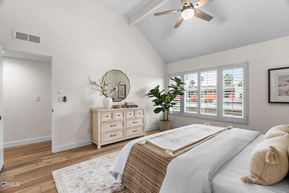 100 Hurlbut St, Pasadena, CA 91105