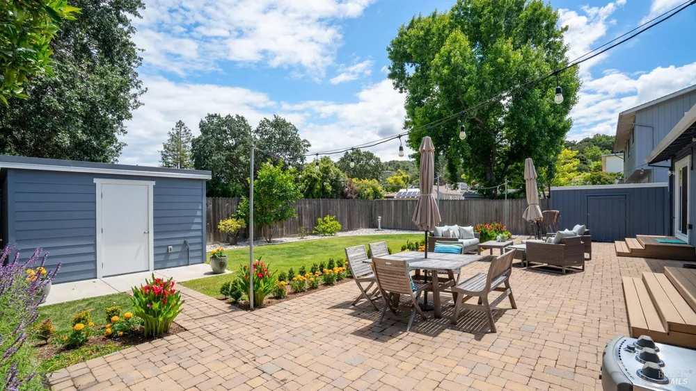 710 Tamalpais Ave, Novato, CA 94947