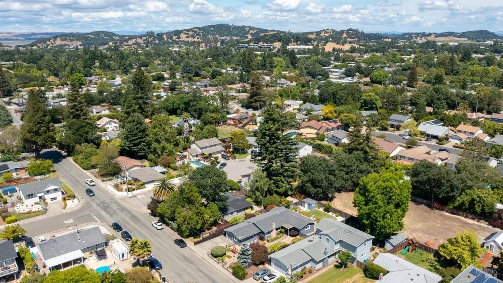 710 Tamalpais Ave, Novato, CA 94947