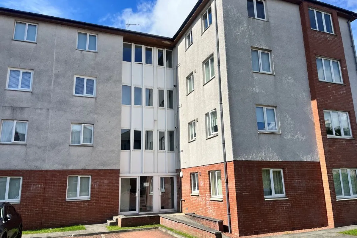 George Court, Irvine