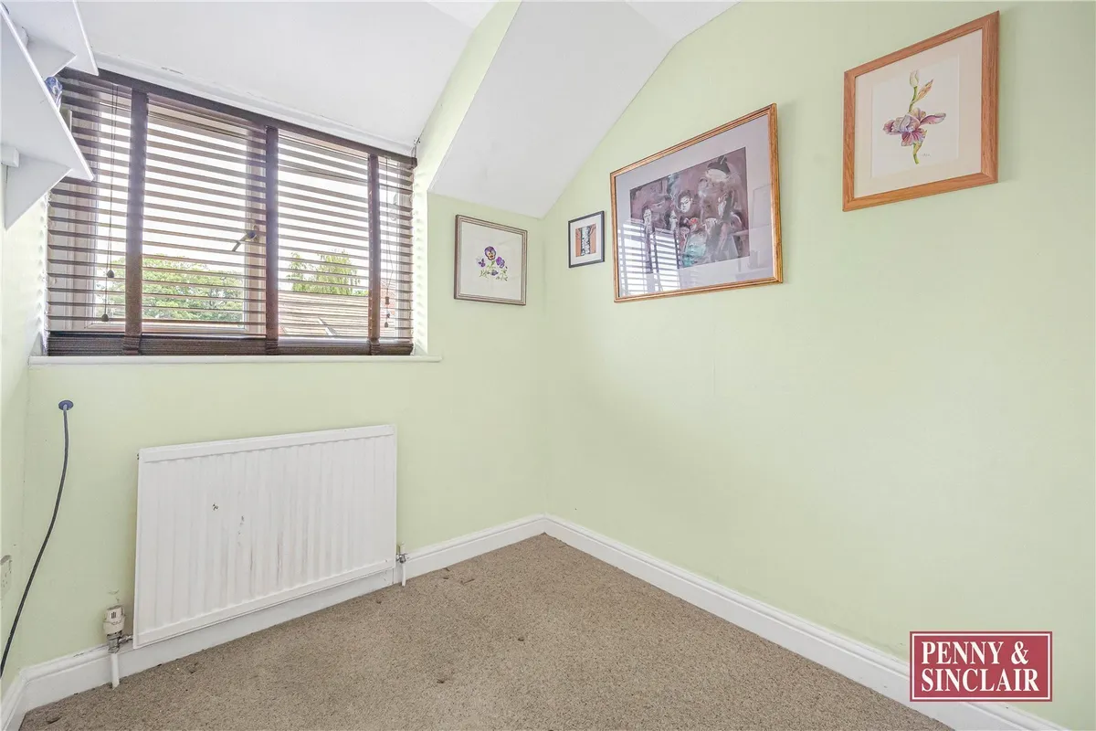 King James Way, Henley-on-Thames, Oxfordshire, RG9