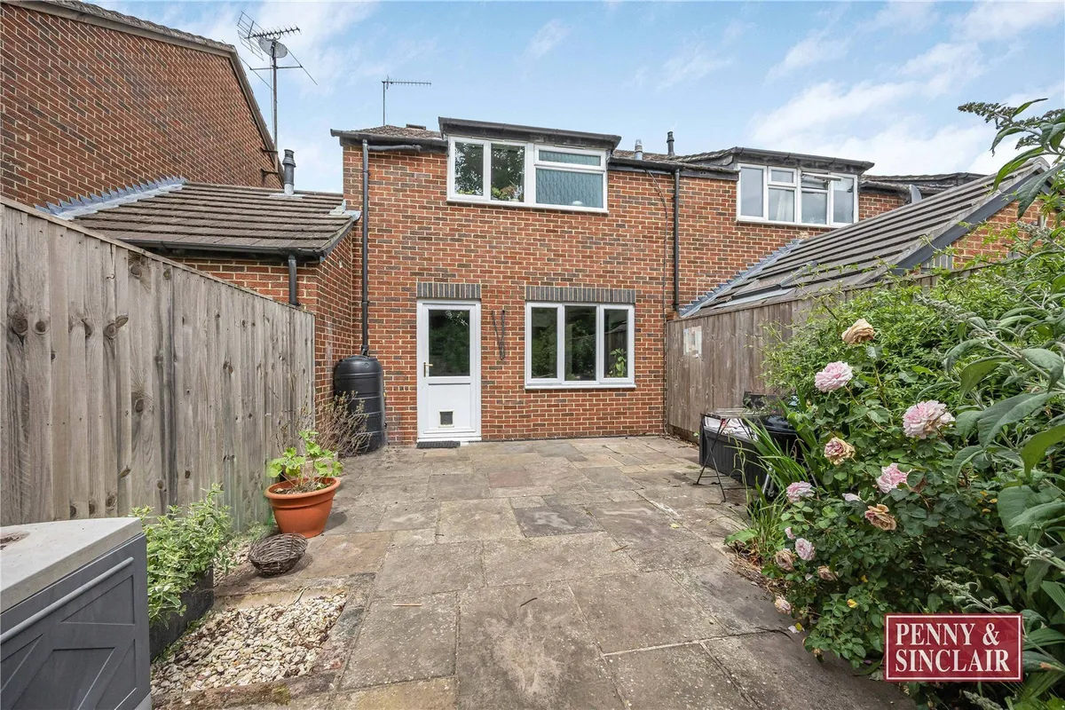King James Way, Henley-on-Thames, Oxfordshire, RG9